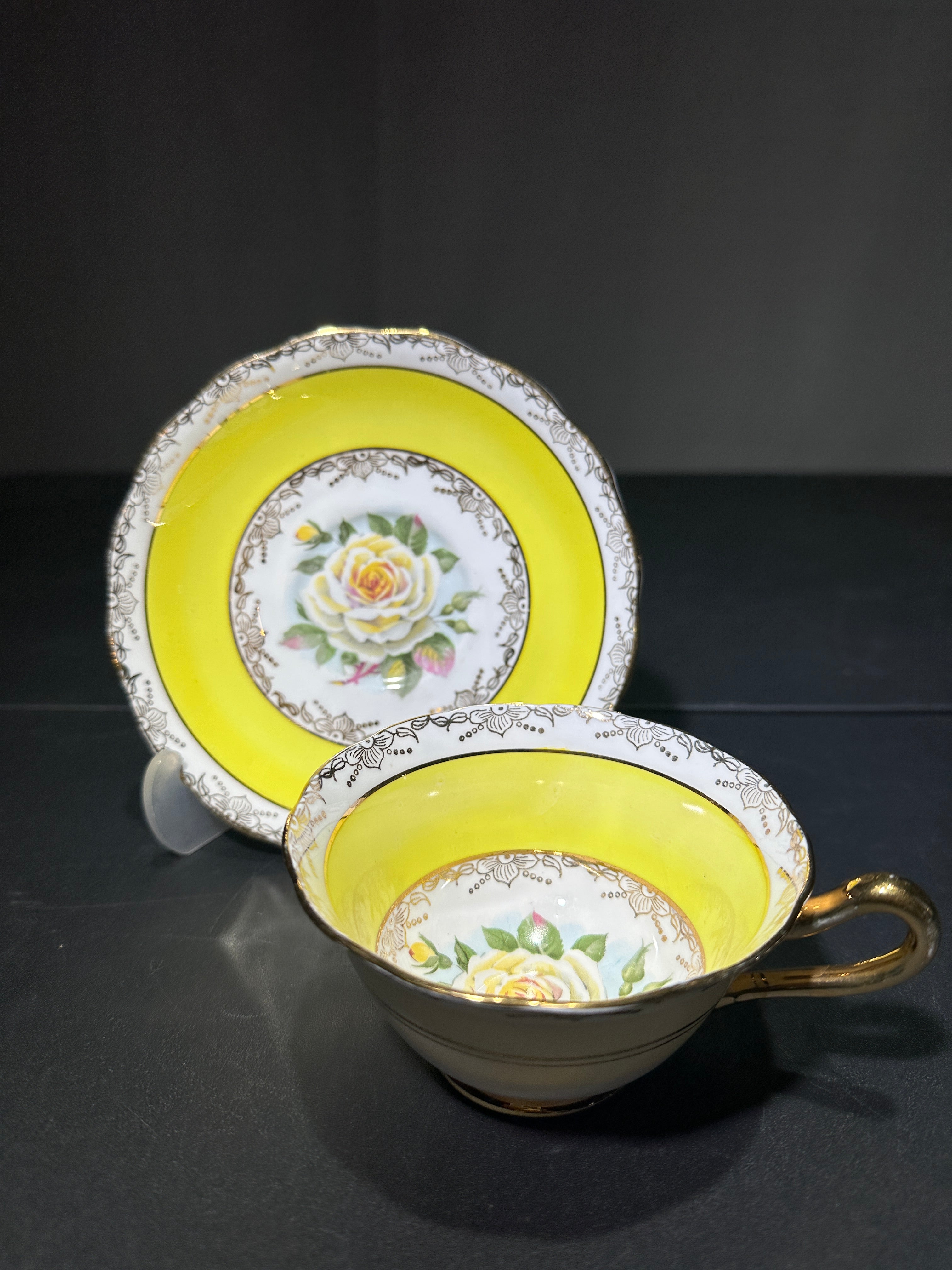 Tea Cup Modern & Vintage