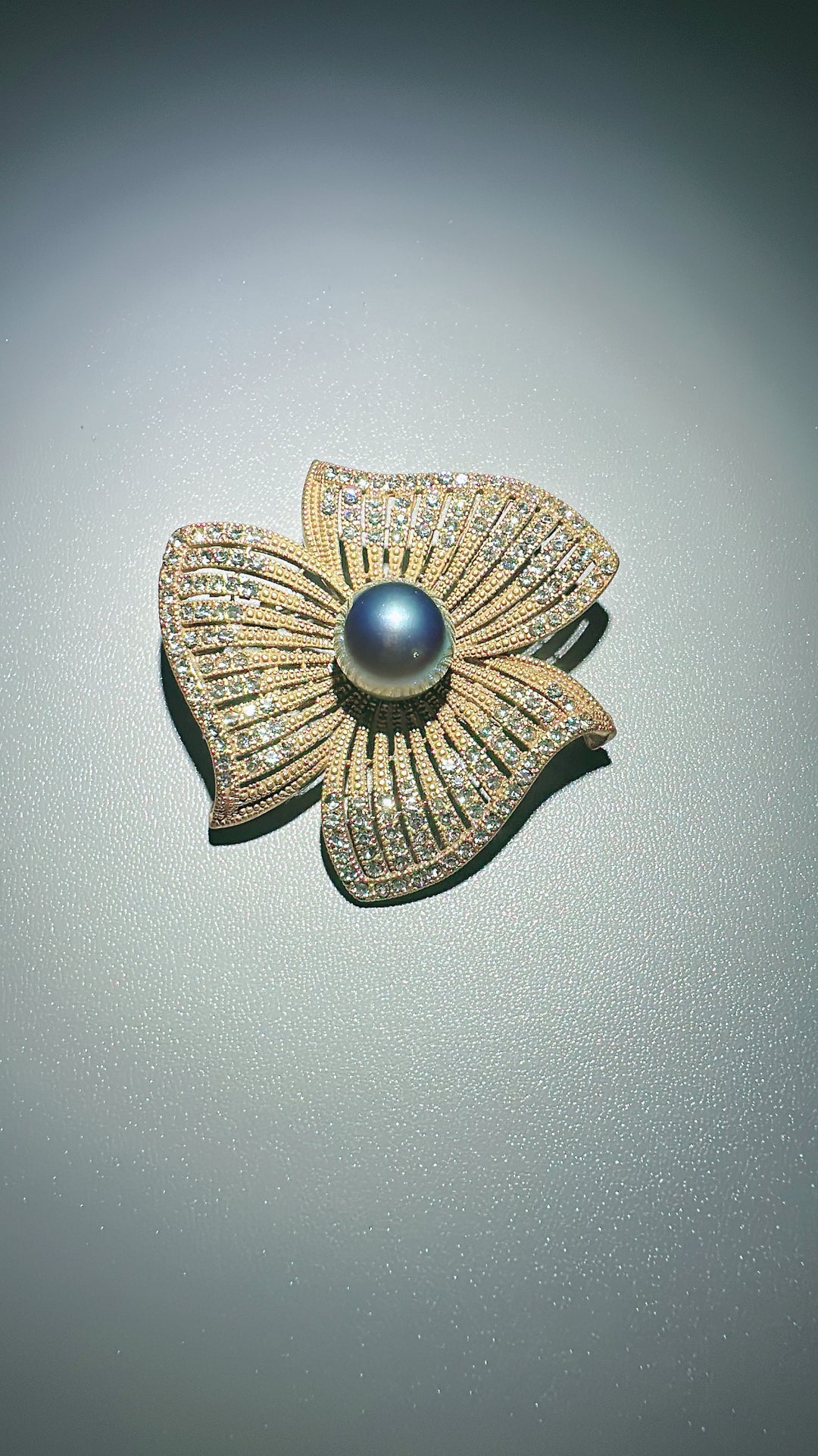 Egypt Brooch B29
