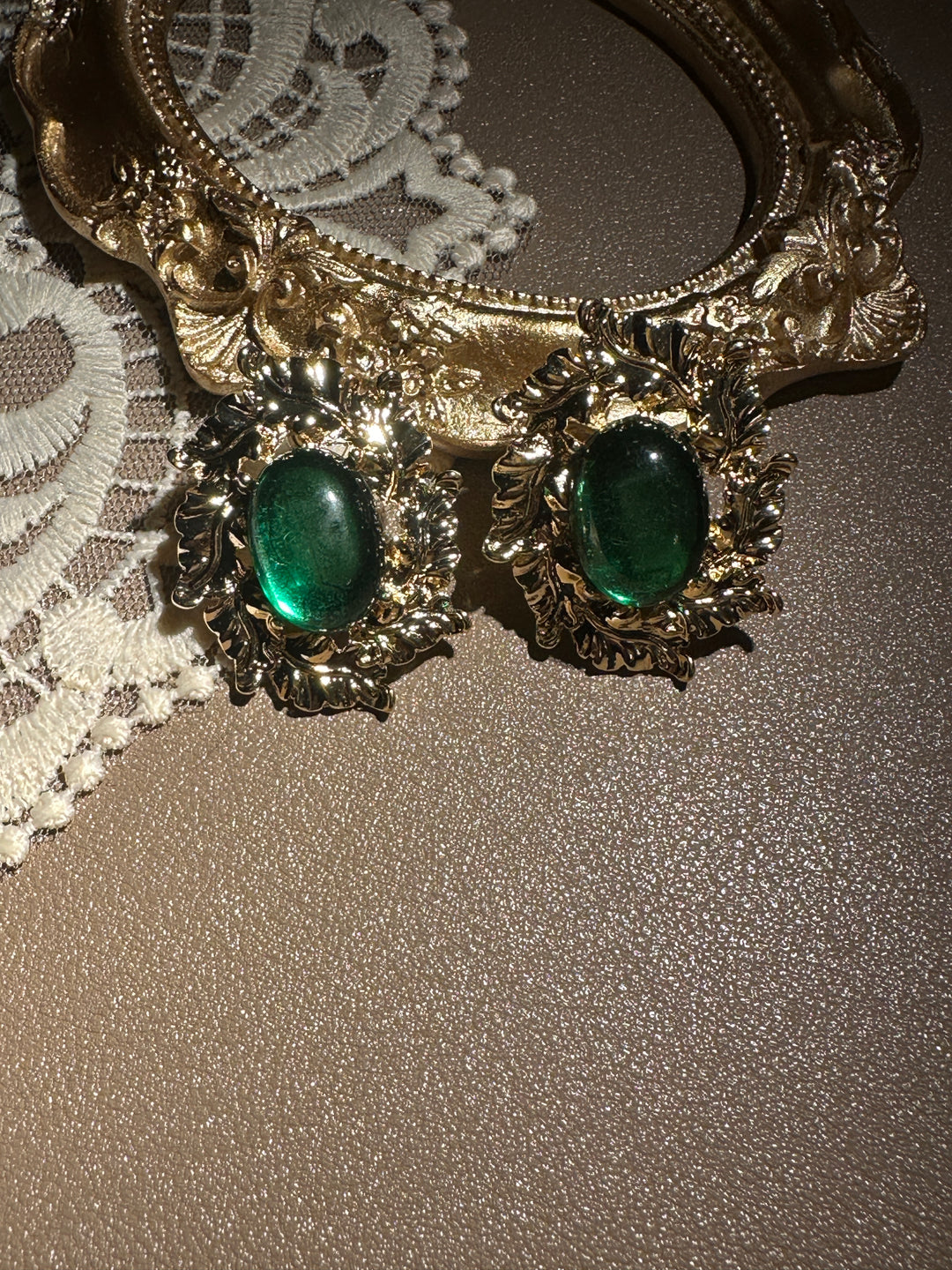 Vintage Earing E120