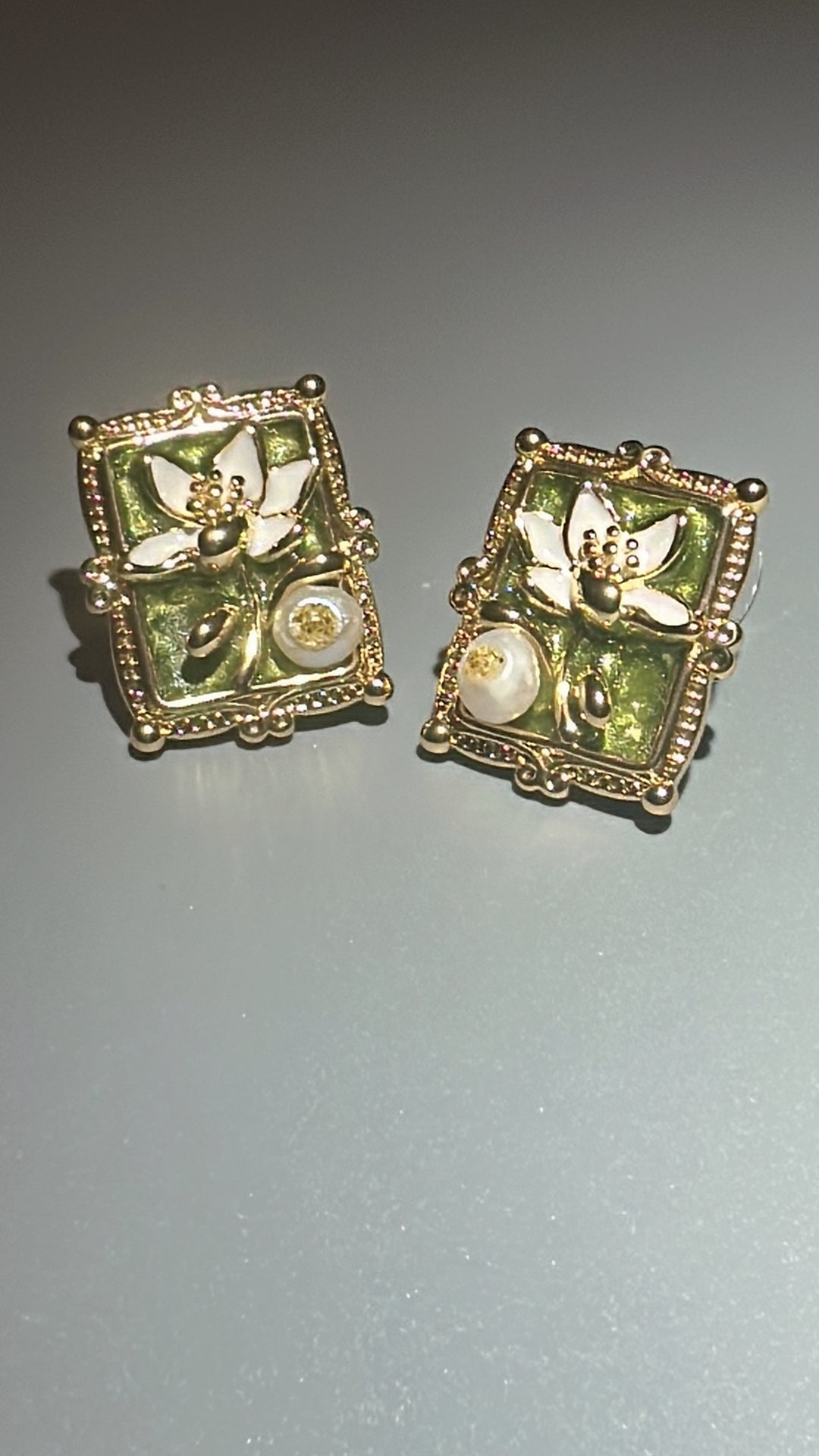 Egypt Earing May EV355