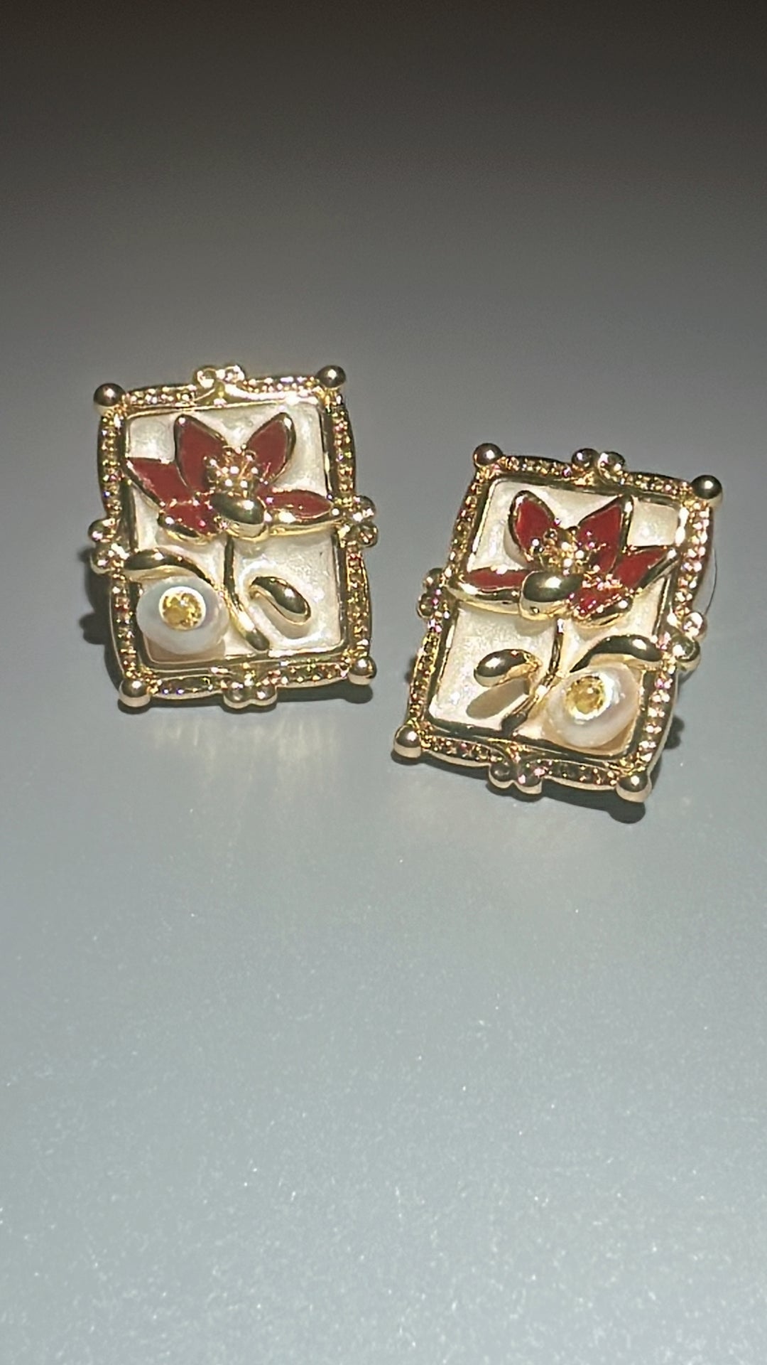 Egypt Earing May EV356