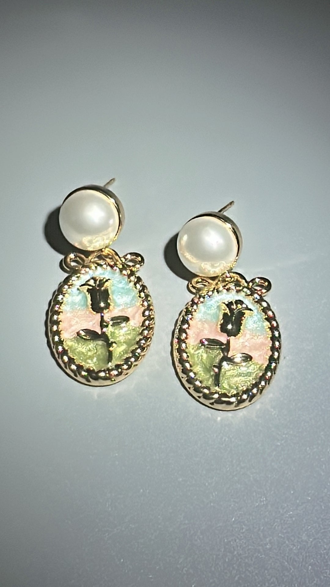 Egypt Earing May EV360