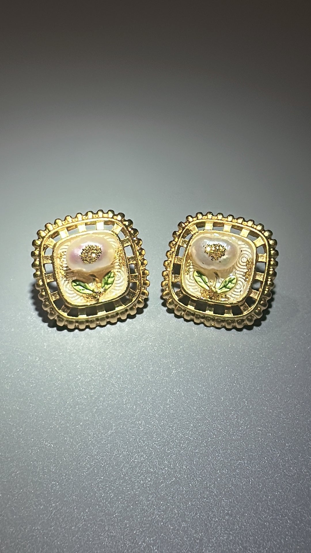 Egypt Earing EV391