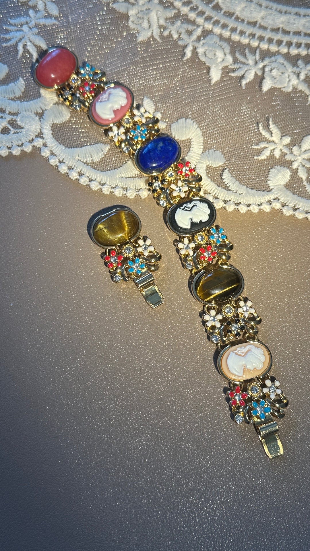 Vintage Bracelet VB01