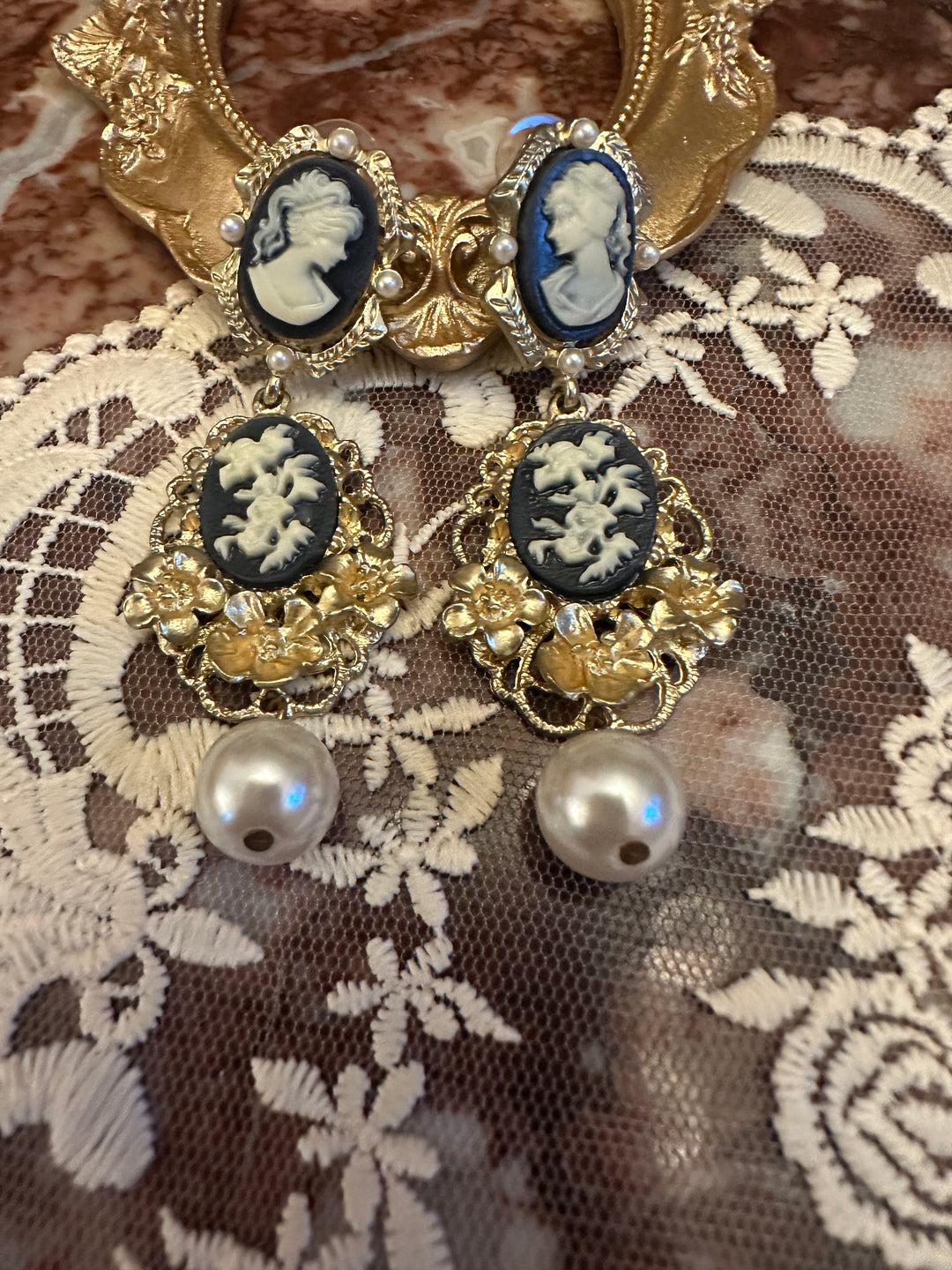 Vintage Earing E114