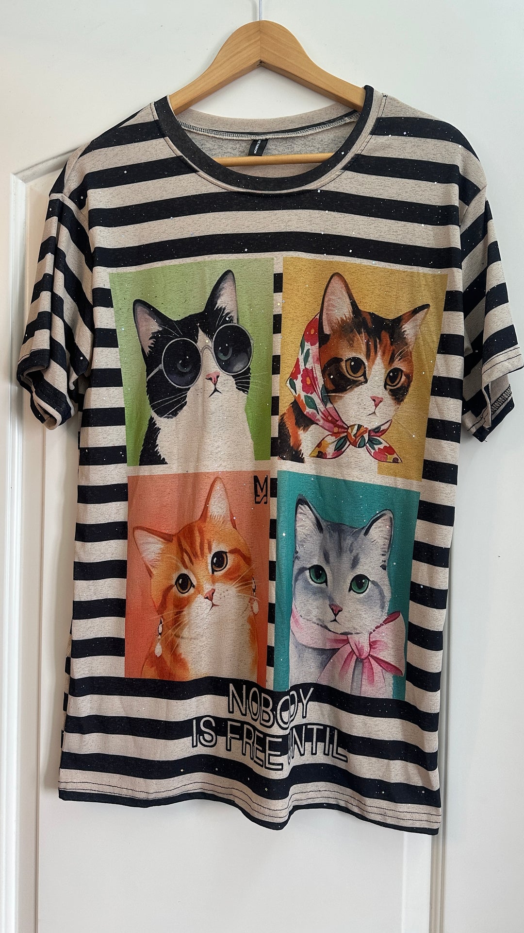 T-Shirt A