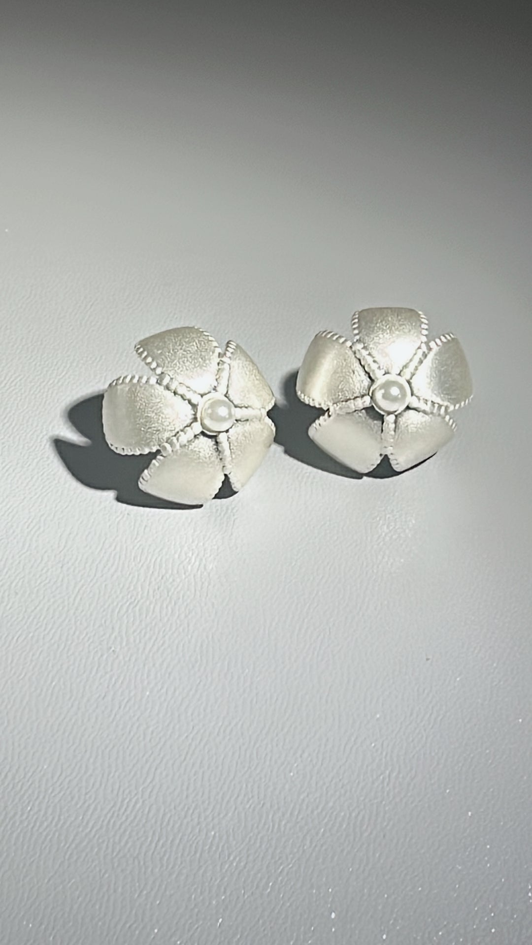 Egypt Earing EV494