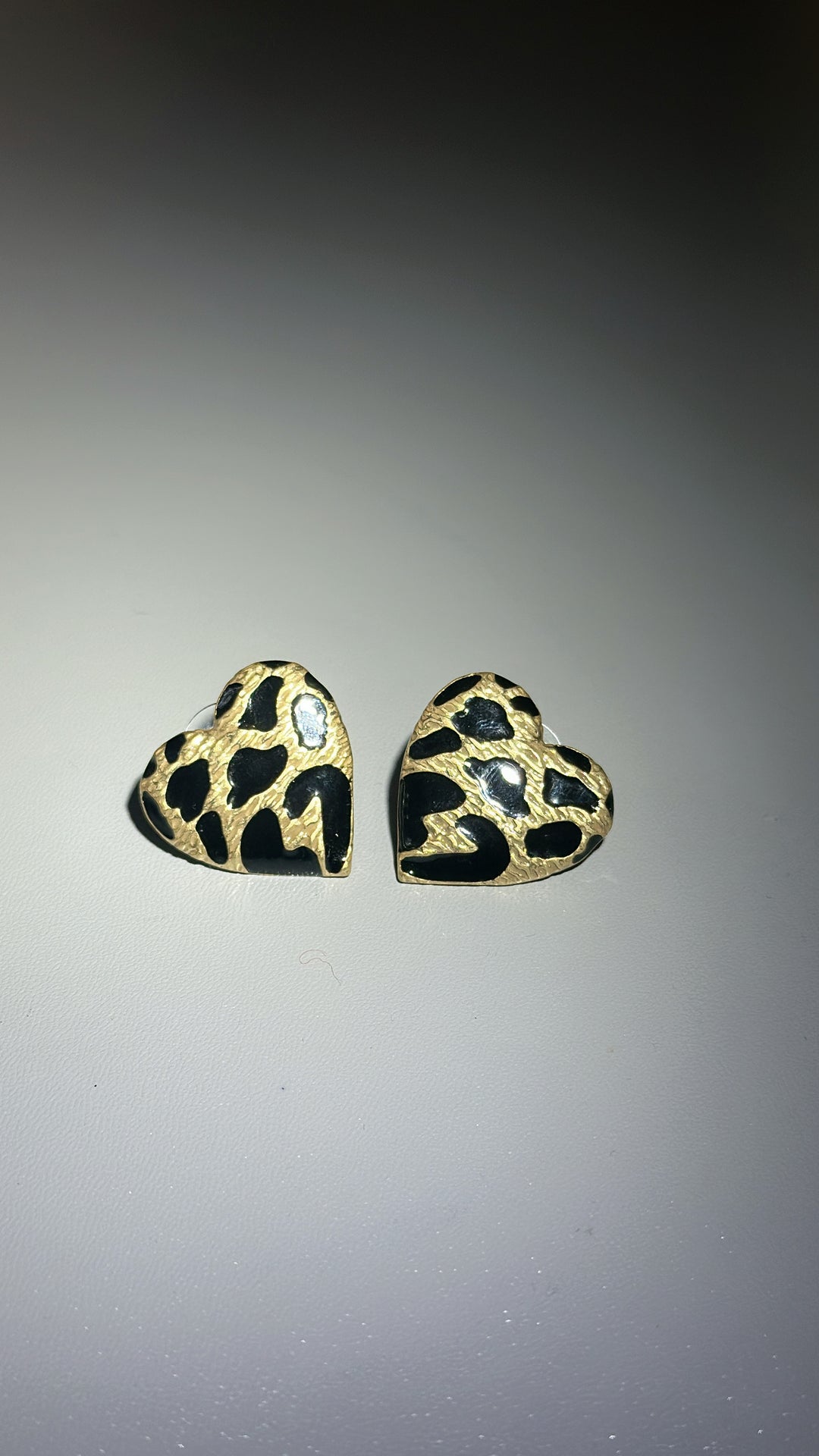 Egypt Earing Nov 25 EV599