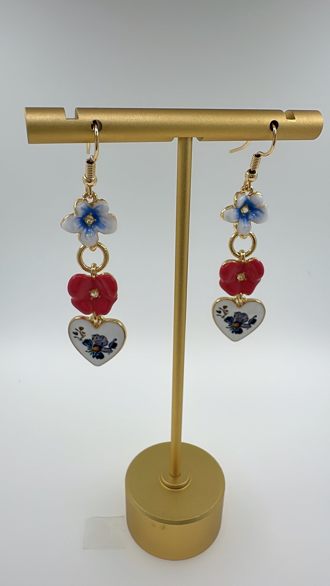 Egypt Earing Nov 25 EV605