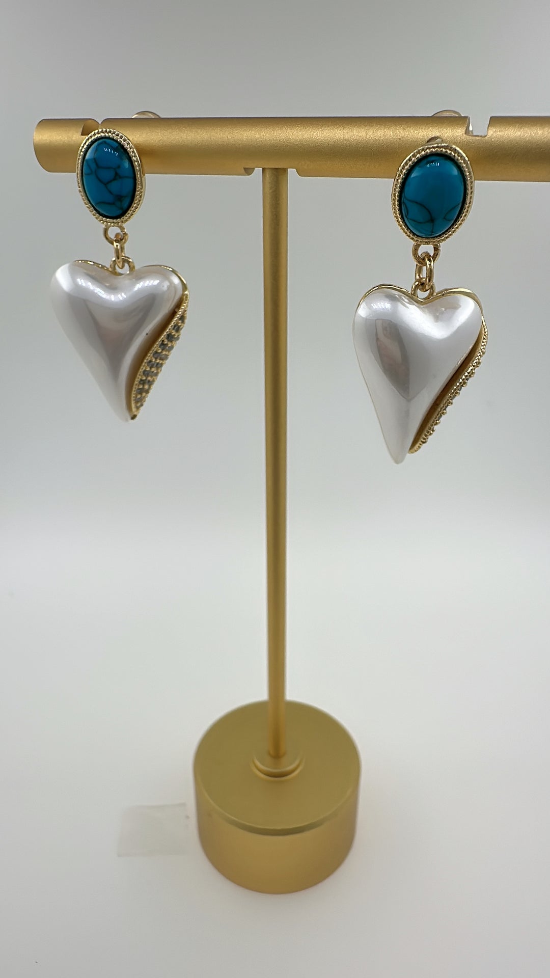 Egypt Earing Nov 25 EV607