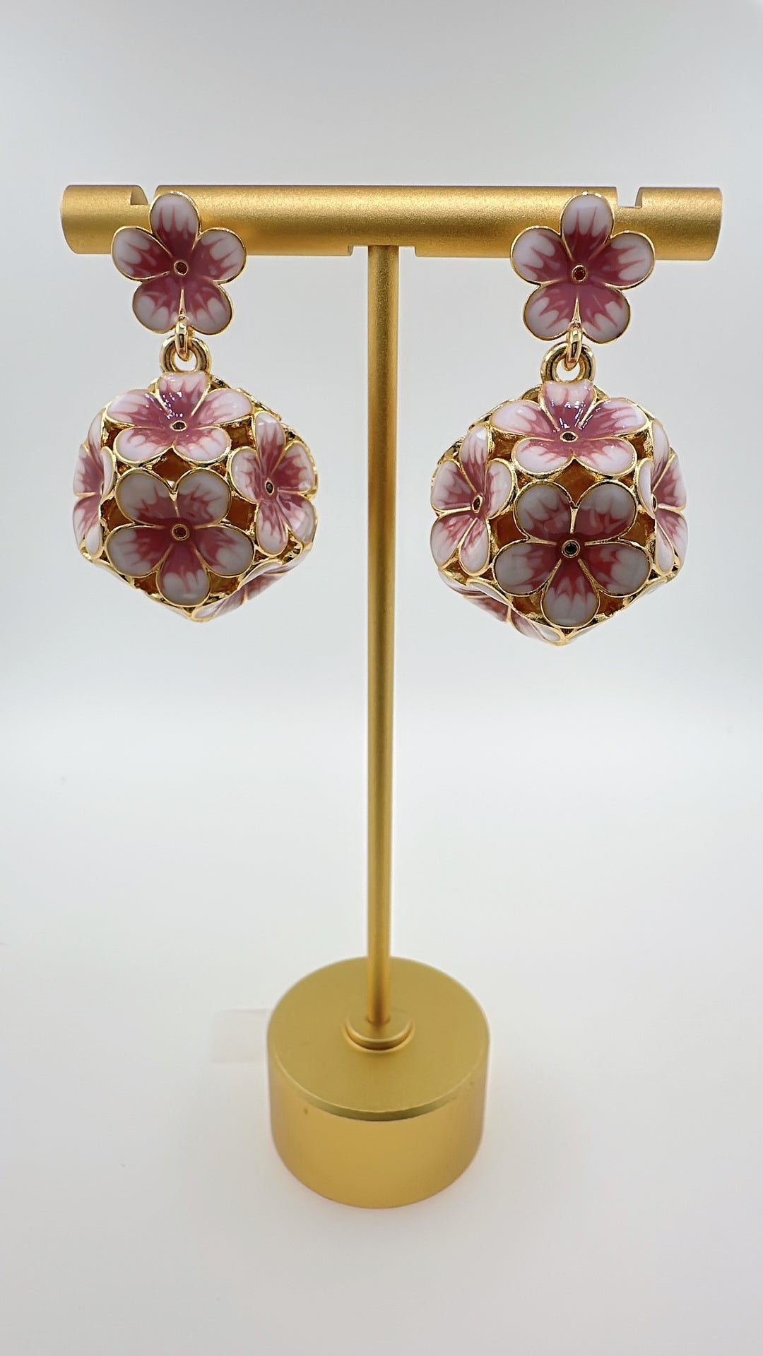 Egypt Earing Nov 25 EV608