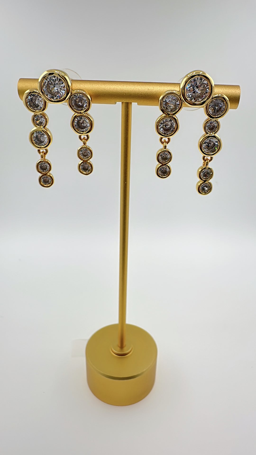 Egypt Earing Nov 25 EV612