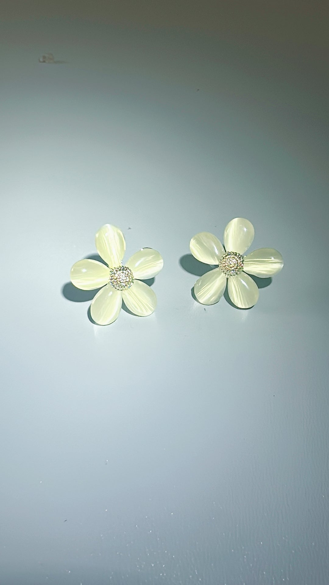 Egypt Earing EV687