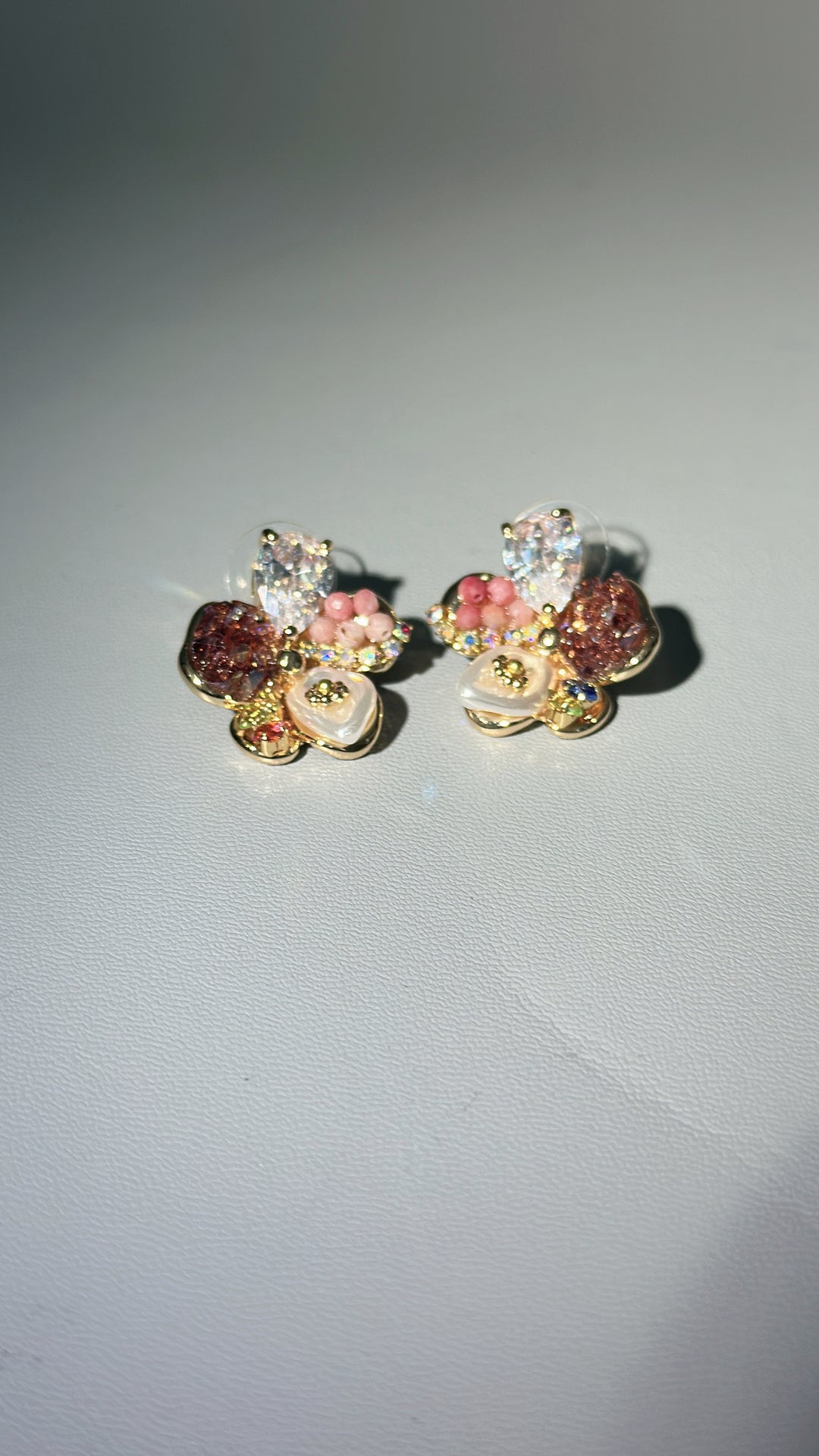 06 Egypt Earing EV695