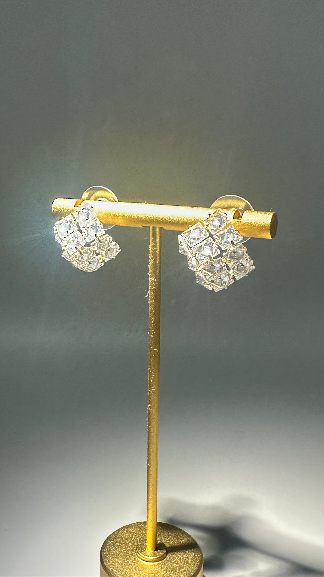 06 Egypt Earing EV698