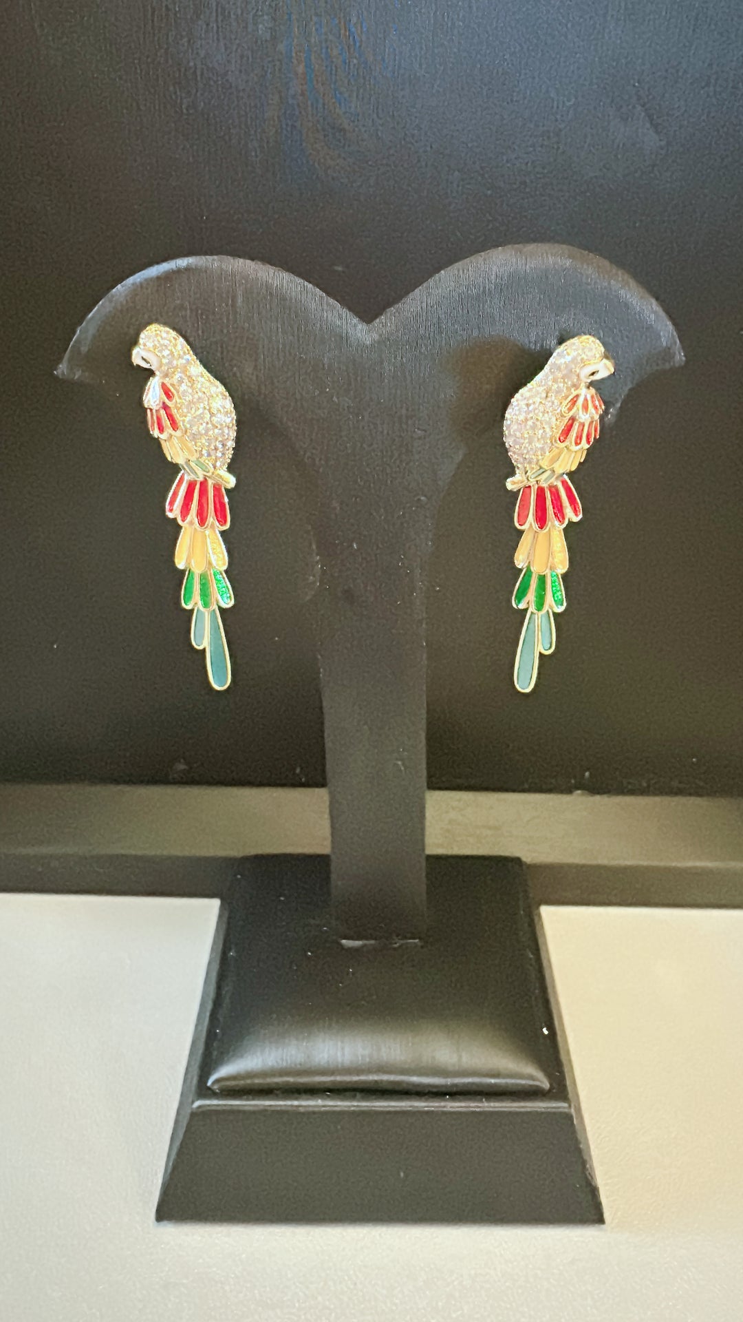 Egypt Earing EV93 18K Gold
