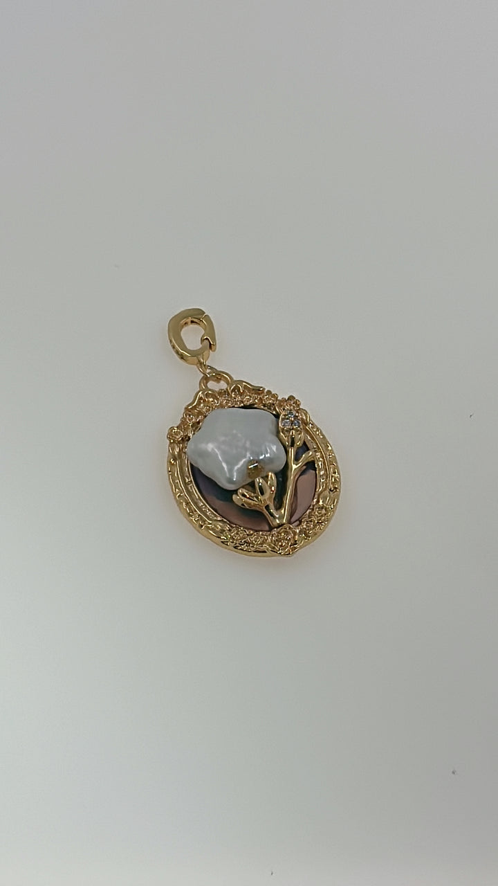 Egypt Nacklace Nov 25 - N137