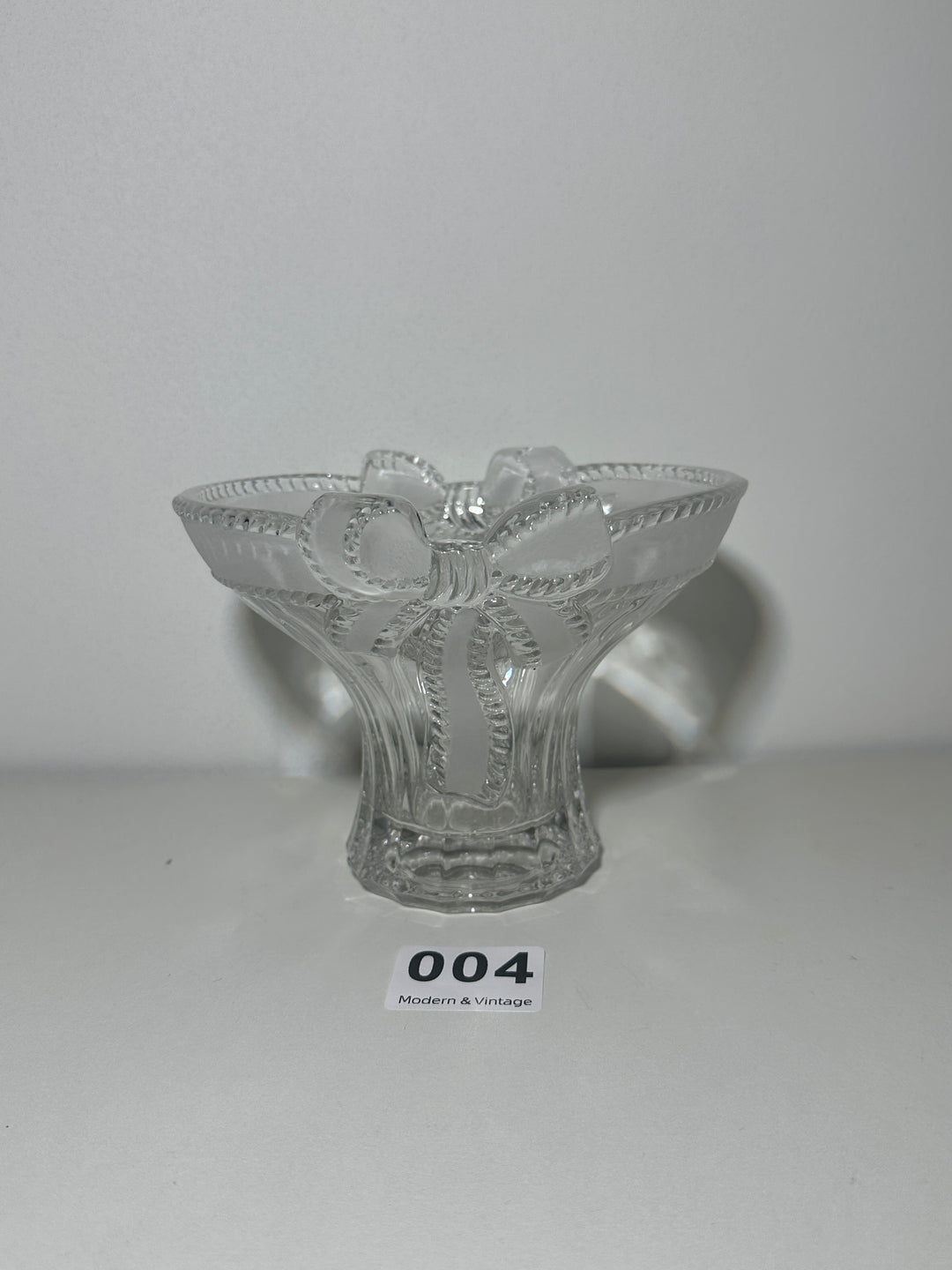Vintage V004